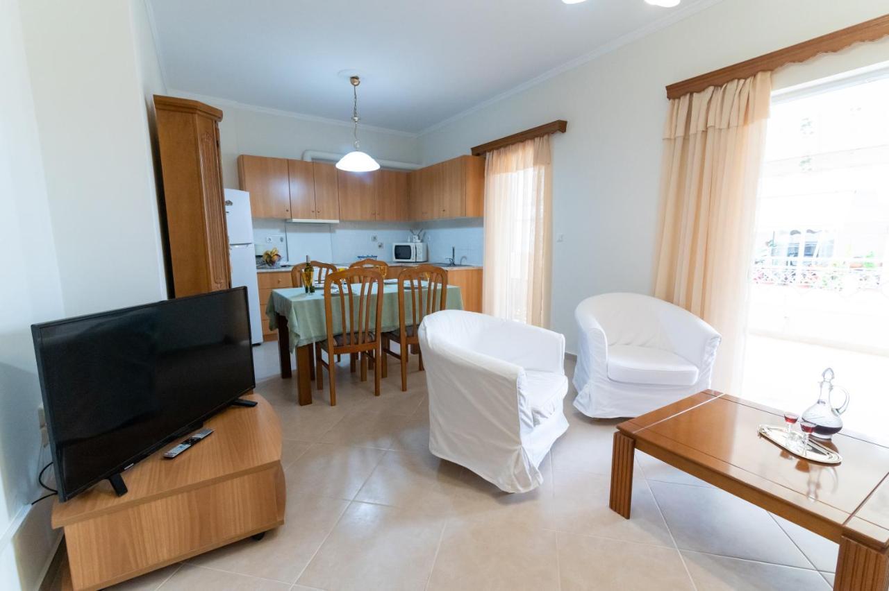 פרבזה Ikaros Apartment מראה חיצוני תמונה