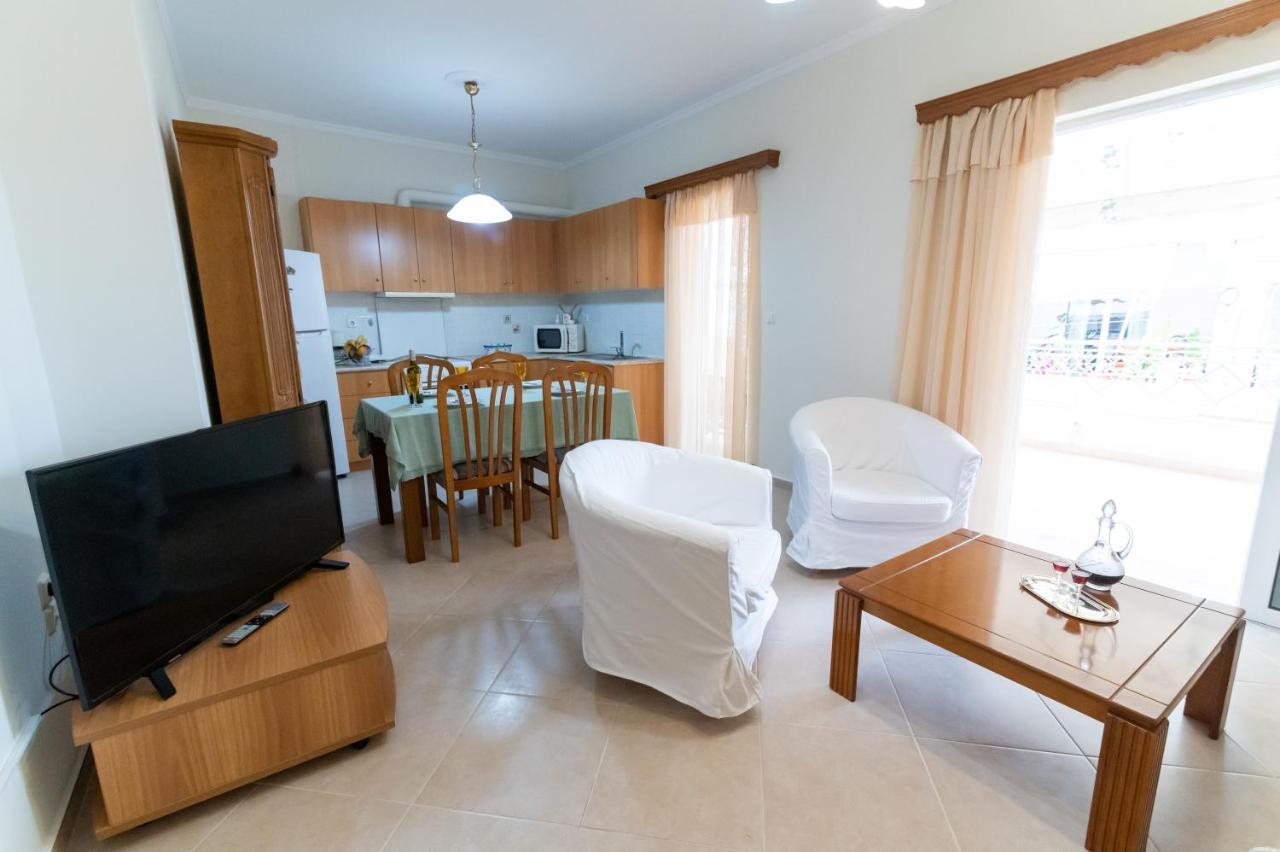 פרבזה Ikaros Apartment מראה חיצוני תמונה