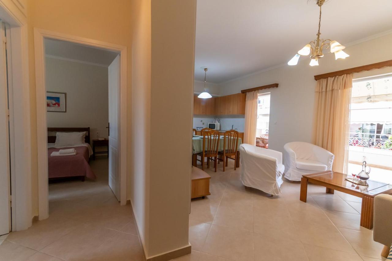 פרבזה Ikaros Apartment מראה חיצוני תמונה